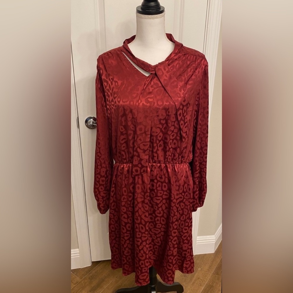 Tacera Dress